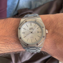 Load image into Gallery viewer, Silver White COMMANDER Men Watch