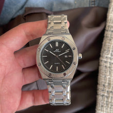 Load image into Gallery viewer, Silver Black COMMANDER Men Watch