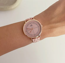 Load image into Gallery viewer, Semon Target Leather Watch