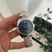 Load image into Gallery viewer, Silver Blue Ivory Dial Men Metal Watch