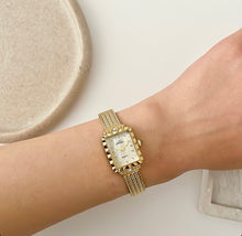 Load image into Gallery viewer, Gold Gold Regal Metal Watch