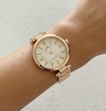 Load image into Gallery viewer, Rose Gold Elle Metal Watch

