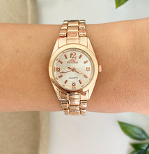Load image into Gallery viewer, Rose Gold White Pulse Metal Watch
