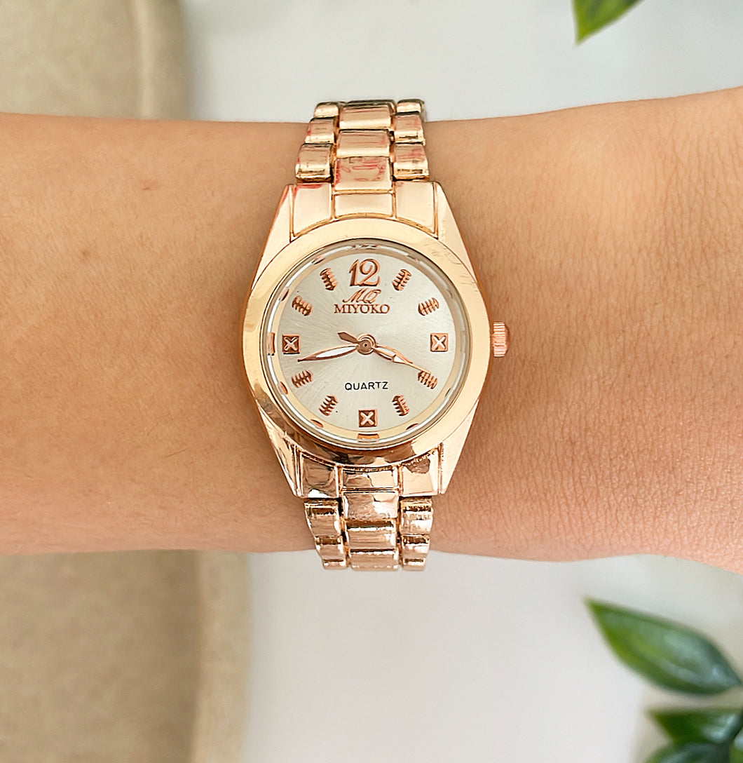 Rose Gold White Pulse Metal Watch
