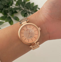 Load image into Gallery viewer, Rose Gold Rose Elle Metal Watch
