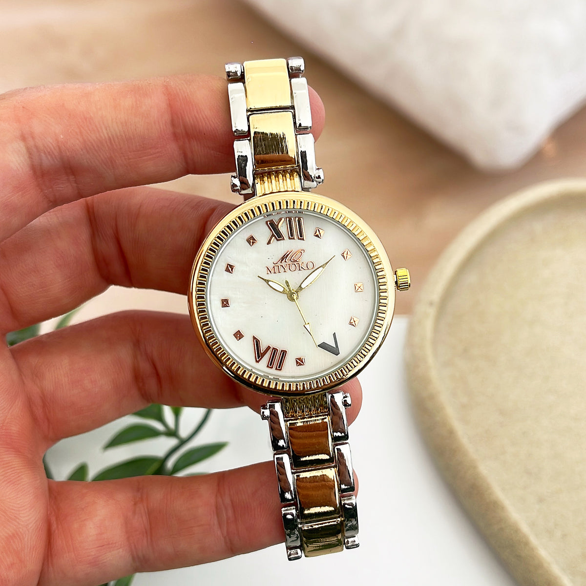 Mixed Gold White Lunelle Metal Watch
