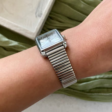 Load image into Gallery viewer, Silver X White Elowen Metal Watch
