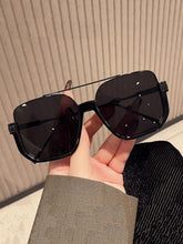 Load image into Gallery viewer, Vintage Oversized  Sunglasses
