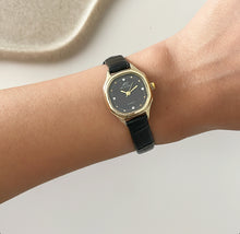 Load image into Gallery viewer, Black BusinessGal Leather Watch
