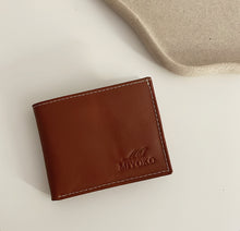 Load image into Gallery viewer, Camel Men Leather Wallet
