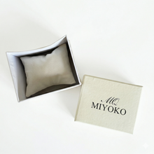 Load image into Gallery viewer, Miyoko Box

