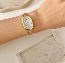 Load image into Gallery viewer, Gold White Girlfriend Metal Watch
