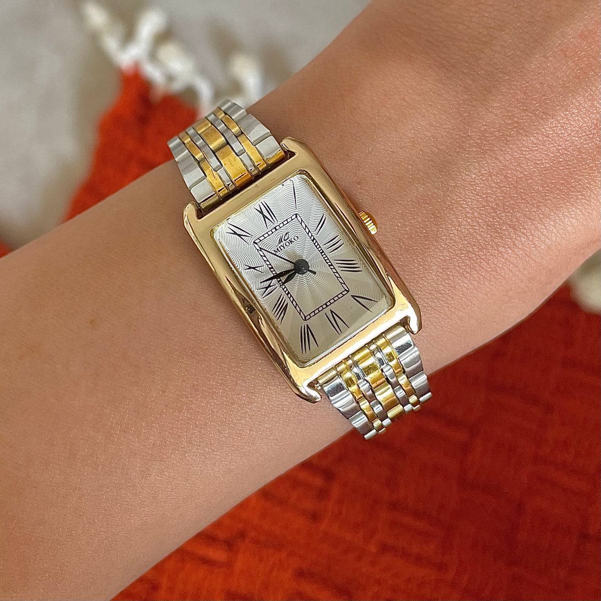 Mixed Gold White Charming Metal Watch