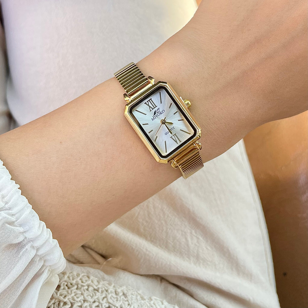 Gold White Nora Vintage Tank Metal Watch