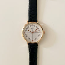 Load image into Gallery viewer, Black White Target Leather Watch
