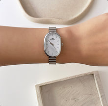 Load image into Gallery viewer, Silver White Girlfriend Metal Watch
