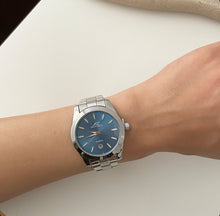 Load image into Gallery viewer, Silver Blue Harmony Unisex Metal Watch
