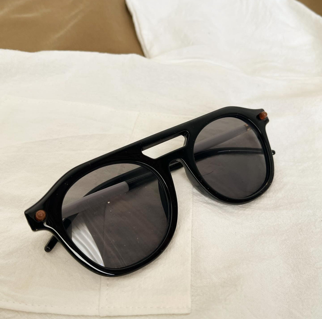 Black White La Casa Sunglasses