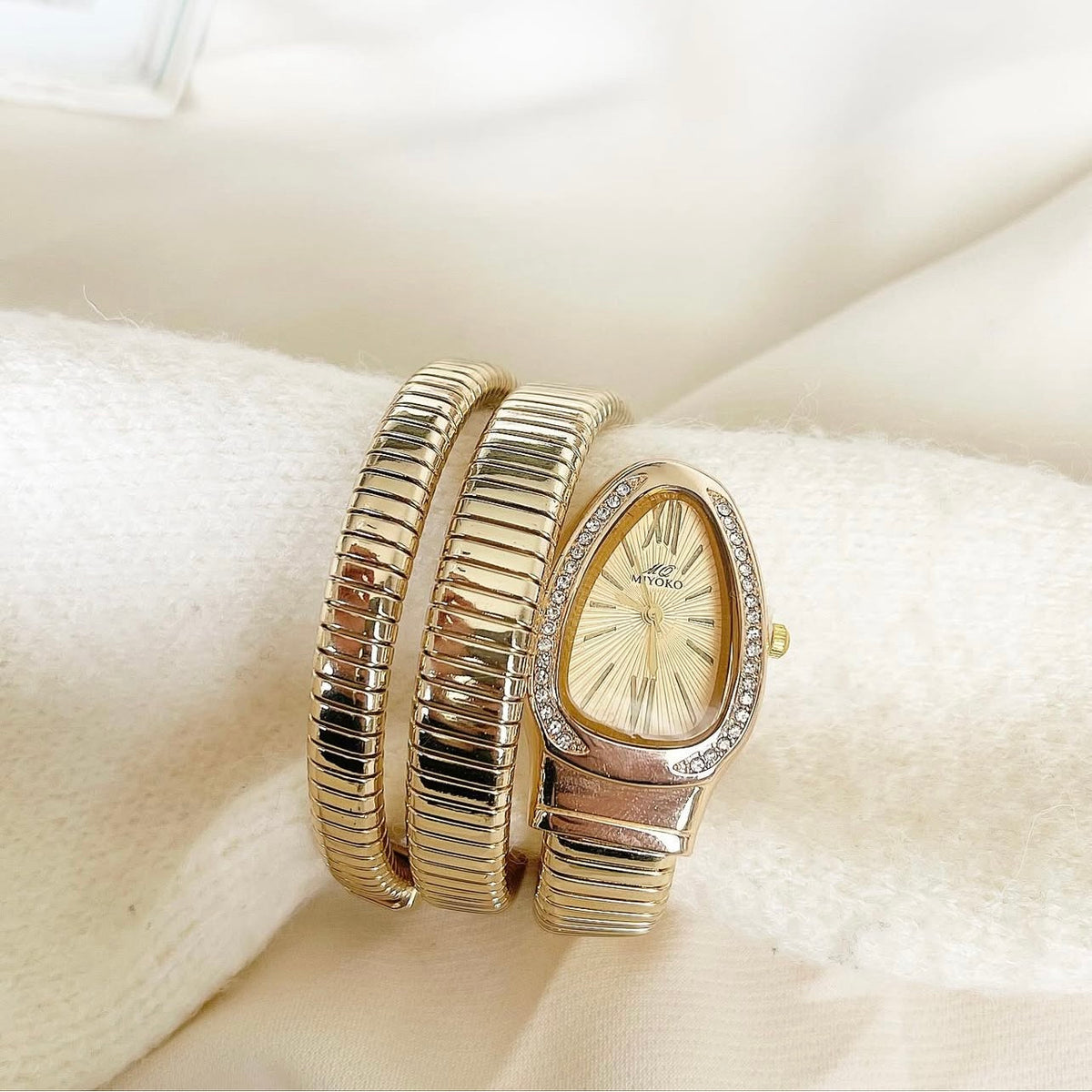 Gold Gold Sneaky Metal Watch