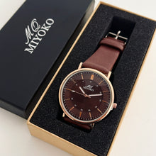 Load image into Gallery viewer, Brown Navigator Leather Men Watch
