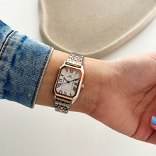 Load image into Gallery viewer, Mixed Rose Gold White Retro Metal Watch
