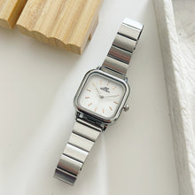 Load image into Gallery viewer, Silver White Dial Feminine Metal Watch
